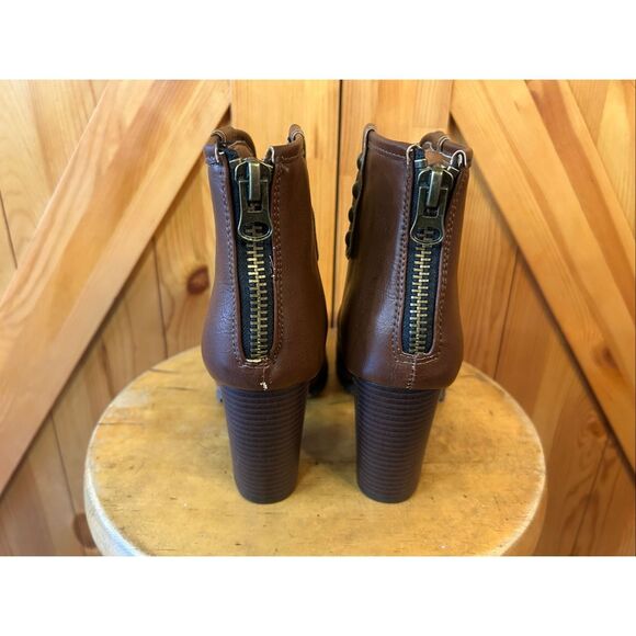 Seven7 Seville Boots Brown Short Boot Button Detail Almond Toe Size 11 - Picture 4 of 9